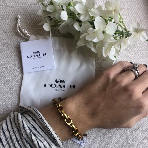 NWT Retired Coach | Gold Sculpted Chain Bracelet - Picture 4 of 8